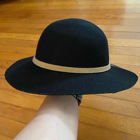 FK Fitted Kids 100% Wool Bowler Cap Hat Fedora Brim Black Tan - Picture 2 of 5